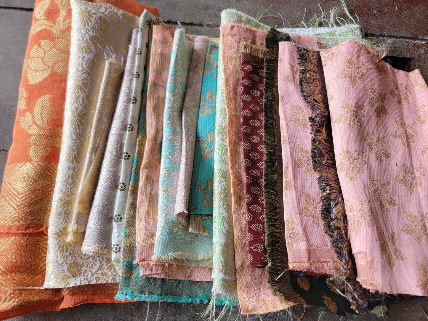 Set Of 10 Beaded Embroidered Lace Trim Art Craft Stitching fabric Doll Clothes Ornament Projects