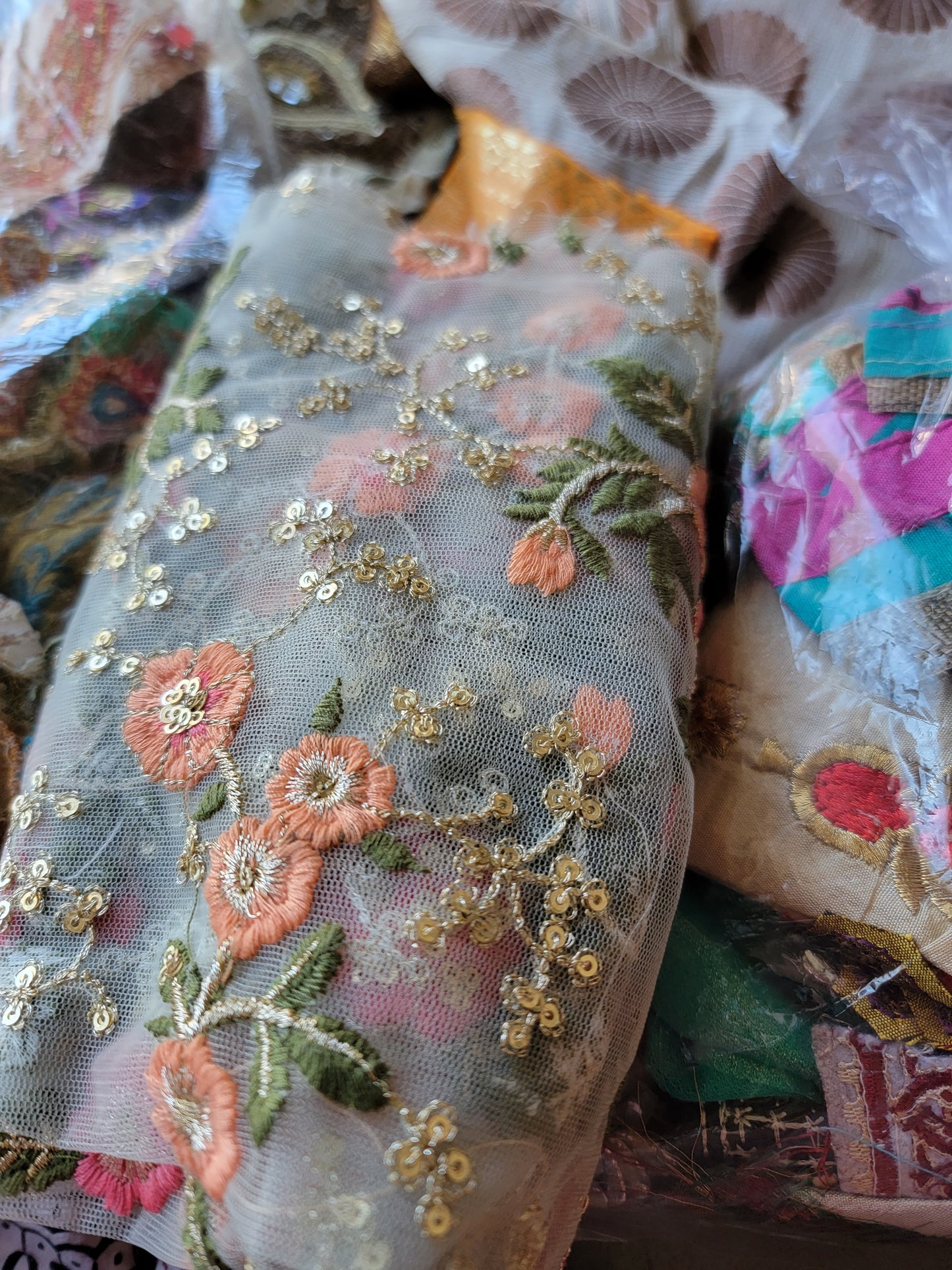 Set 10 Beaded Embroidered Lace Trim Art Craft Stitching fabric Doll Clothes Ornament Projects